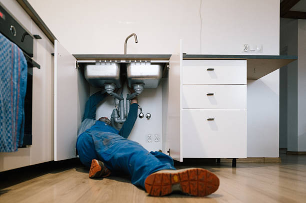 Professional Drain Cleaning technician working in Ellsworth, IL